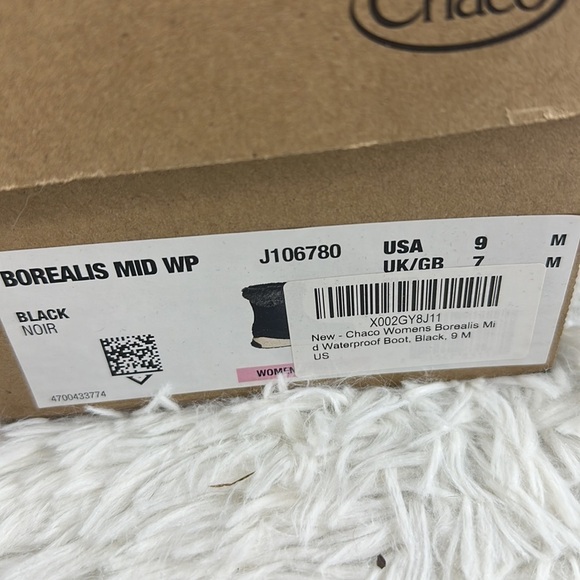 NIB Chaco Borealis Mid Waterproof Boot - Picture 2 of 8